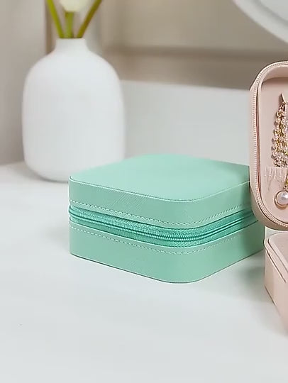 Mini leather jewellery box